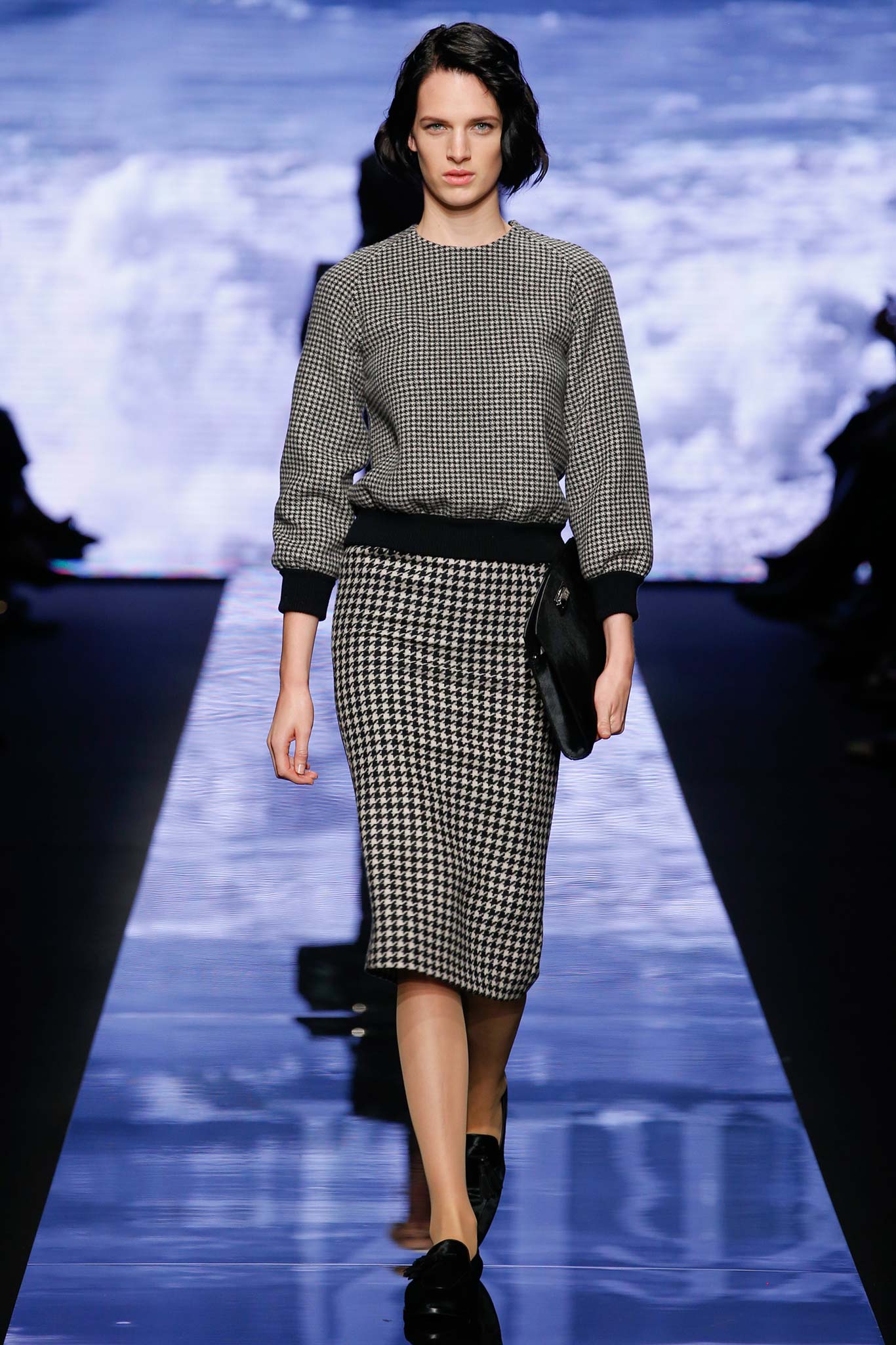 Look 14