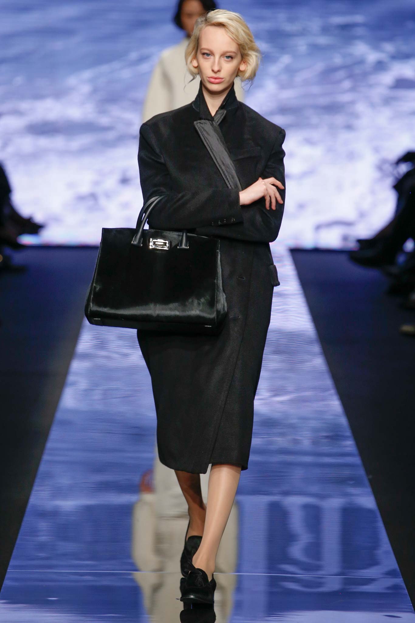 Look 15