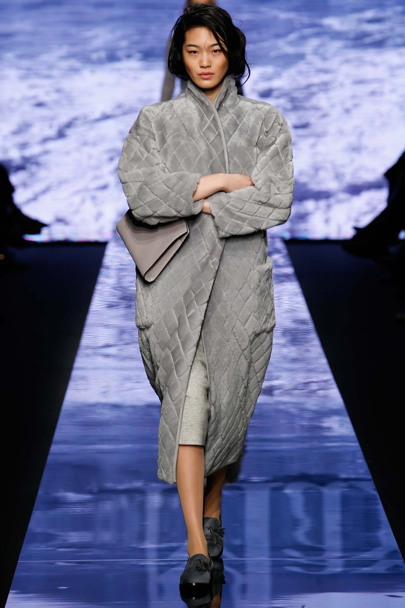 Look 19