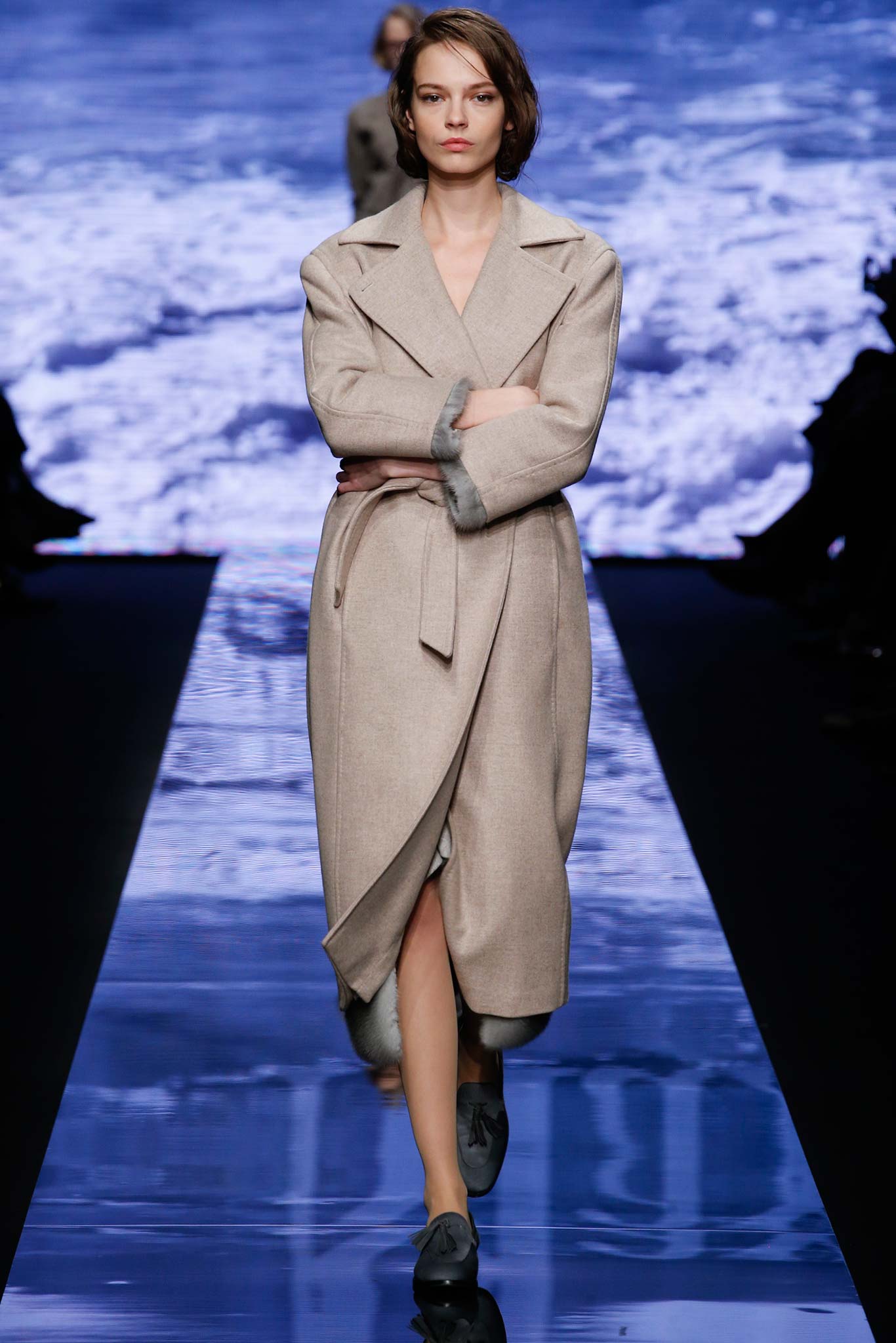 Look 24