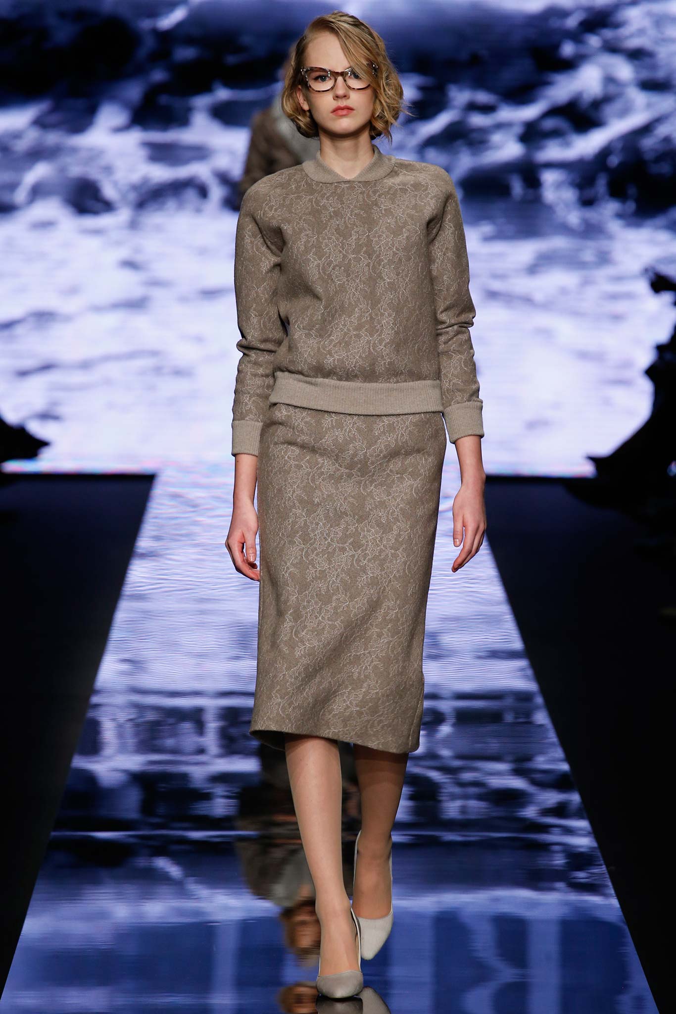Look 25