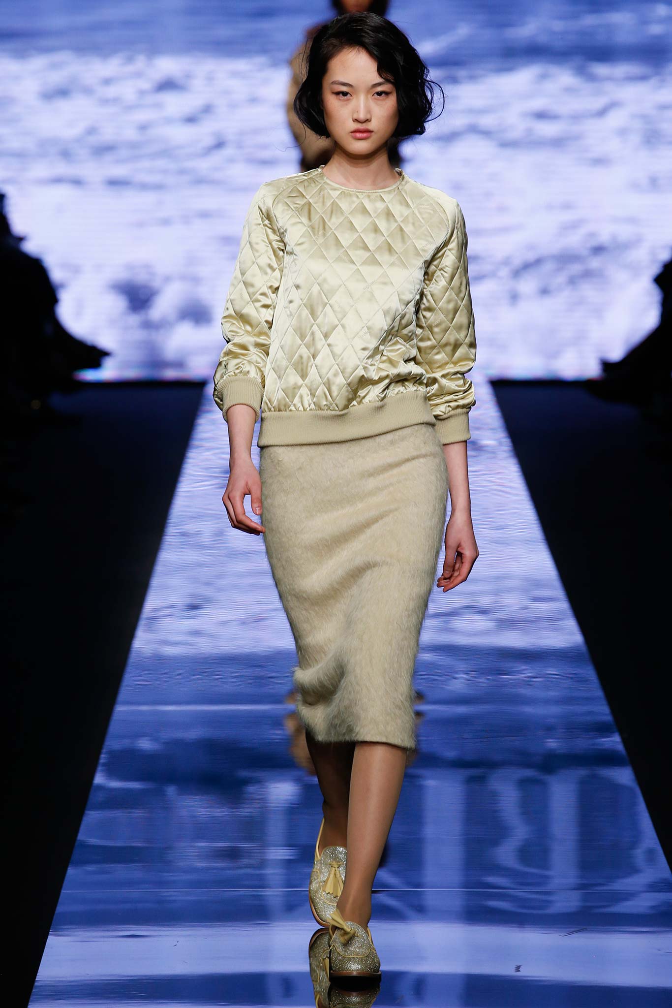 Look 37