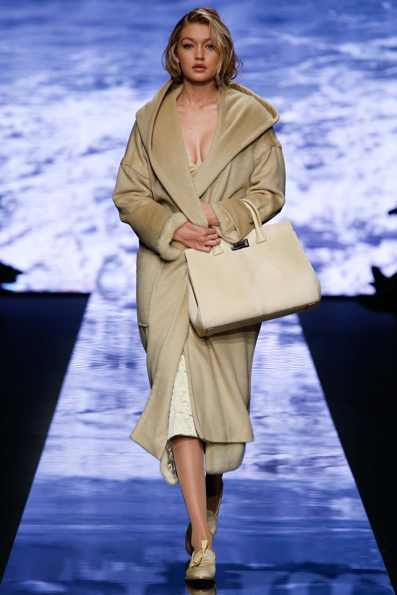 Look 39