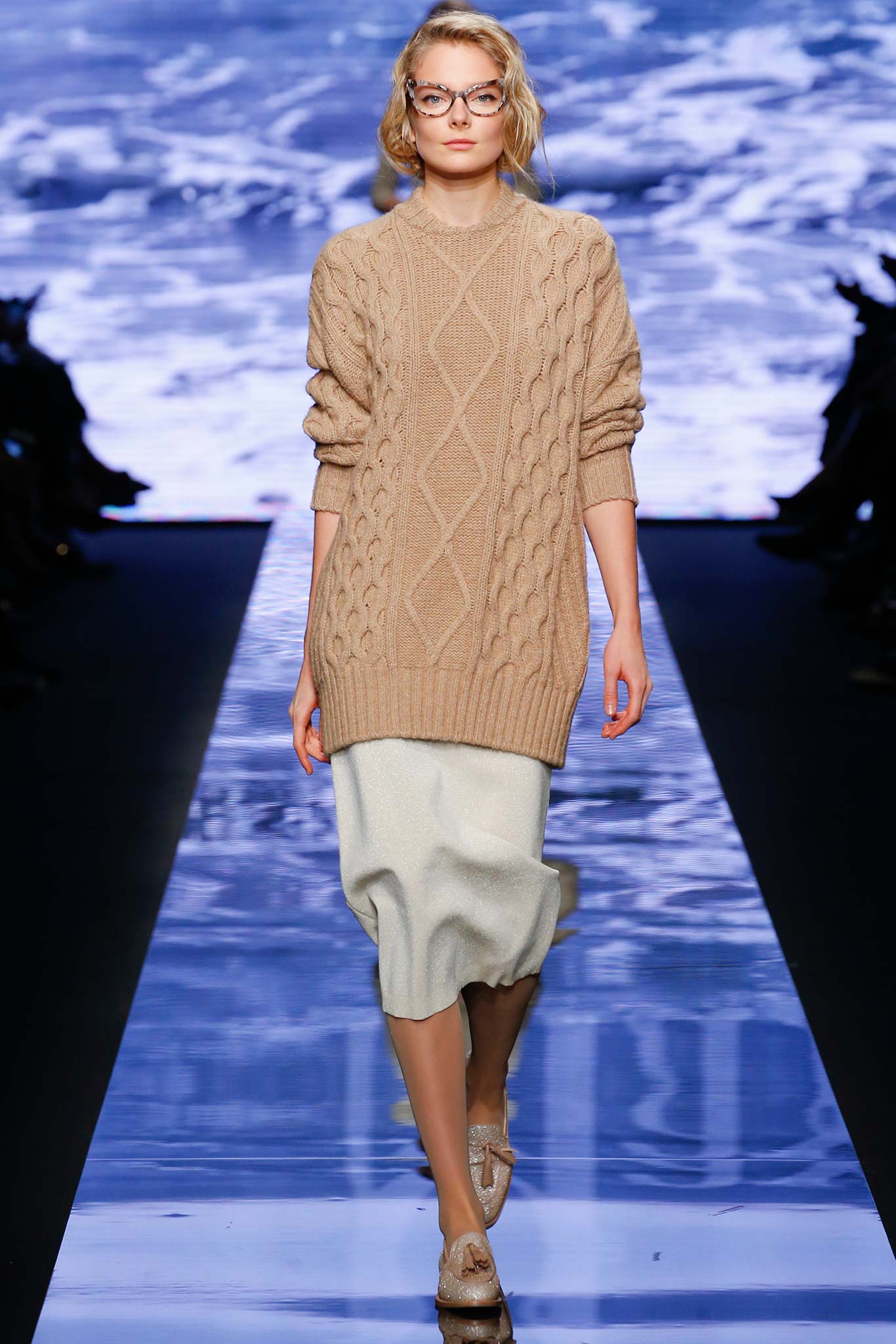 Look 7