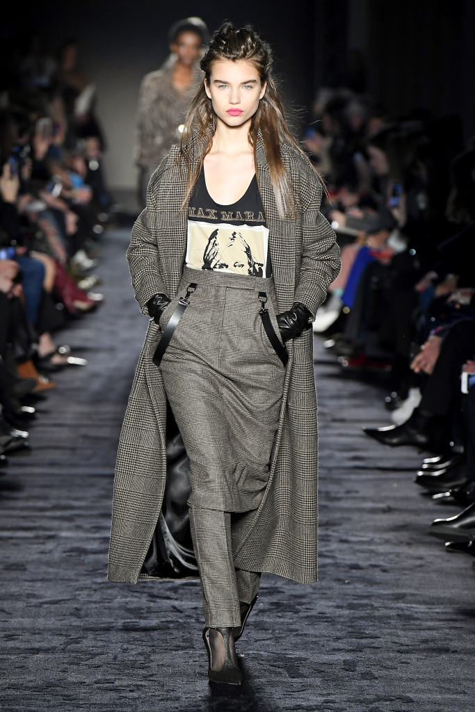 Look 15