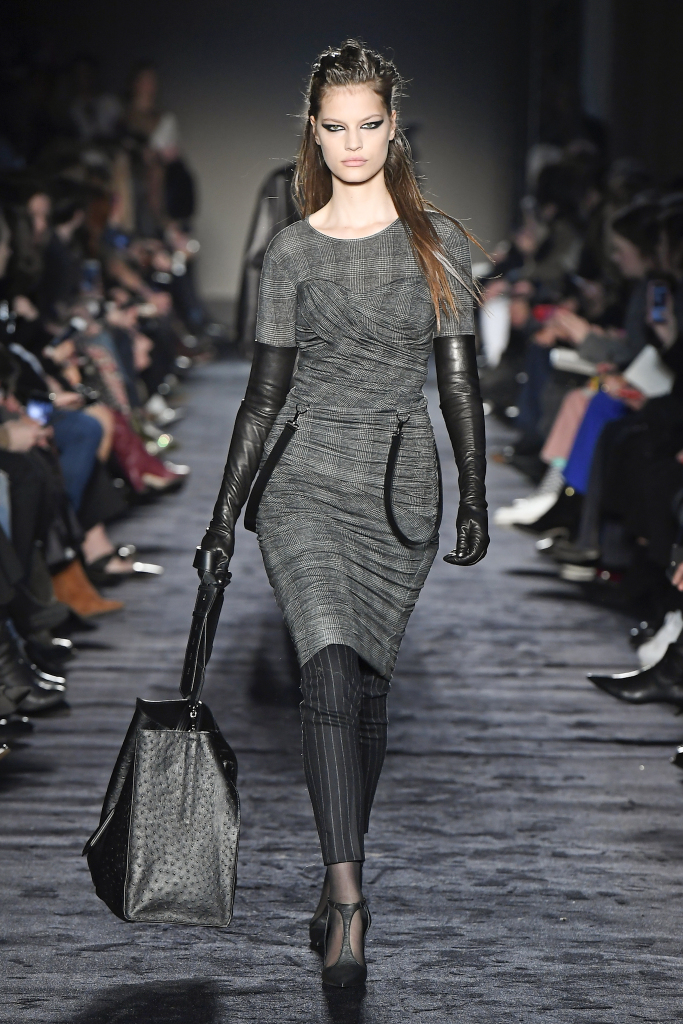 Look 25