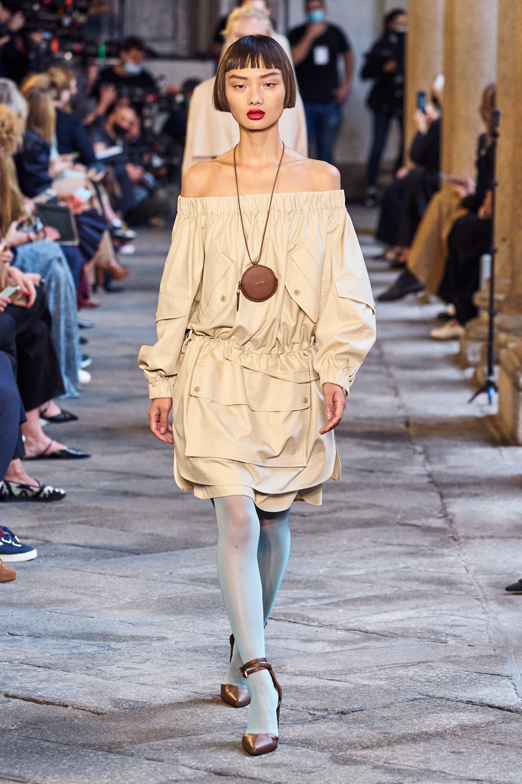 Look 24