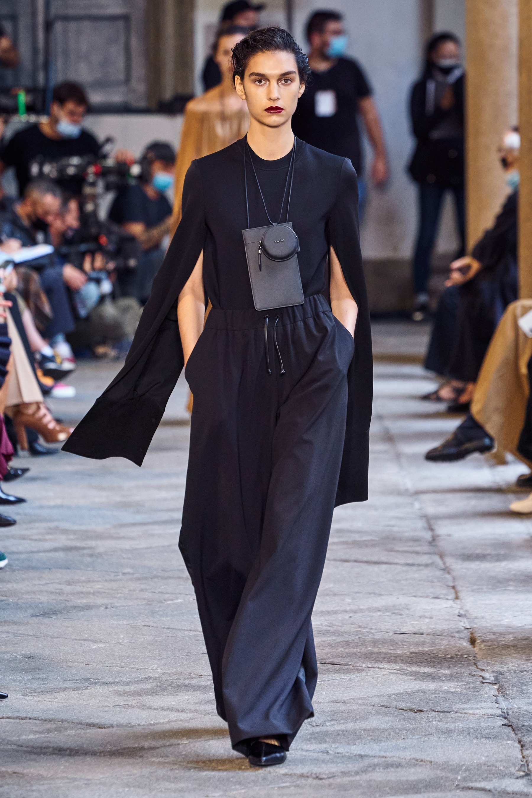 Look 32