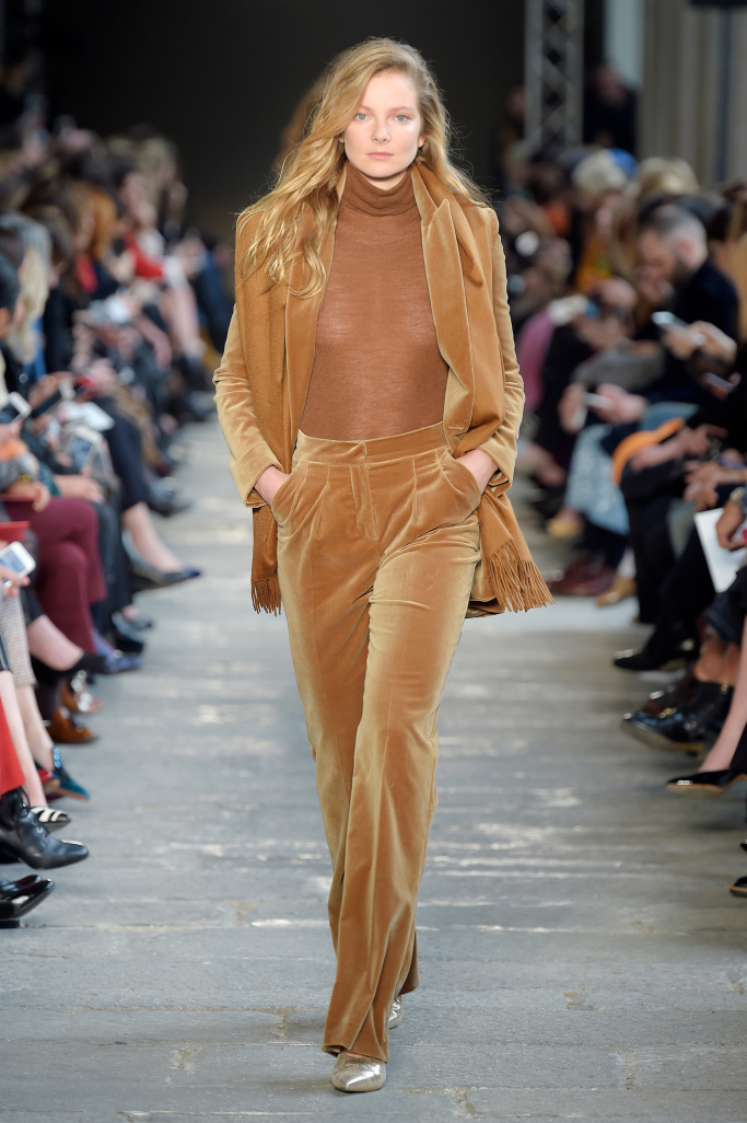 Look 7