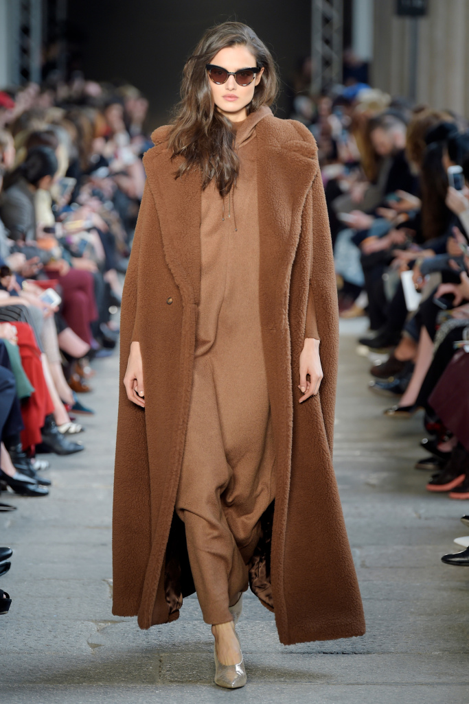 Look 11