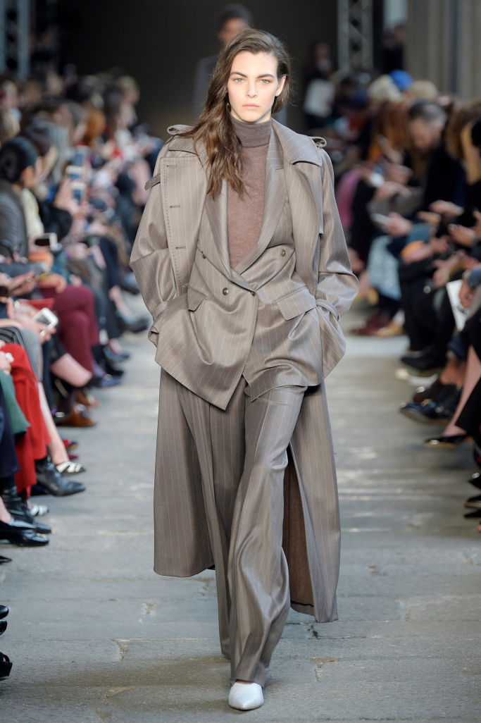Look 15