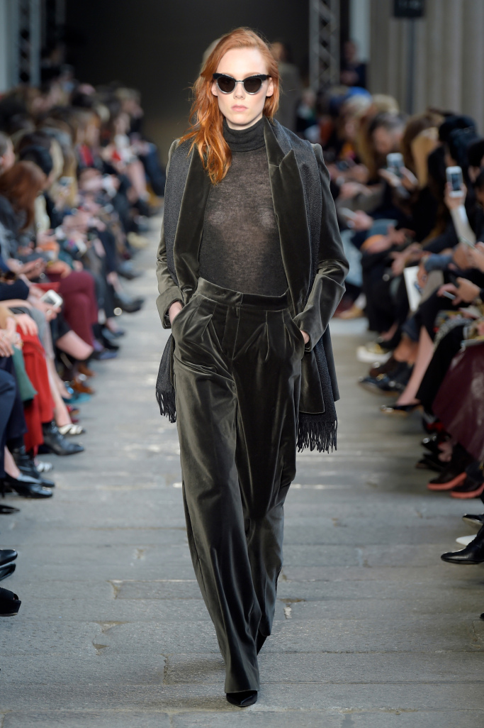 Look 18
