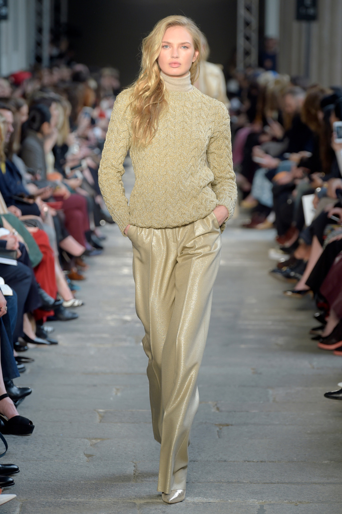 Look 24