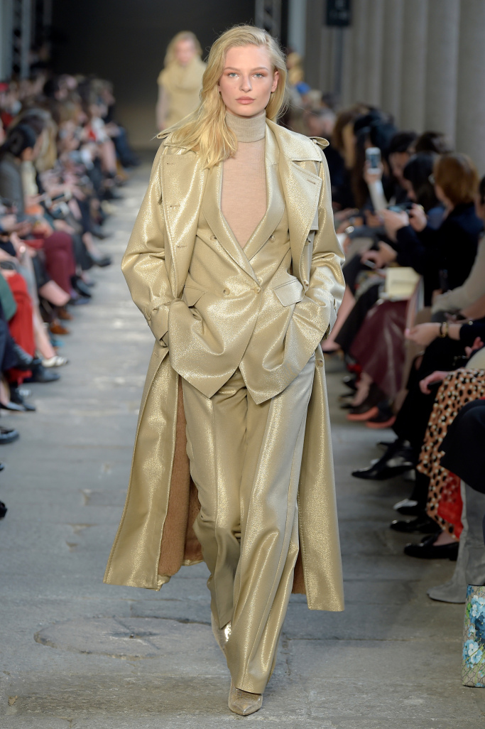 Look 25