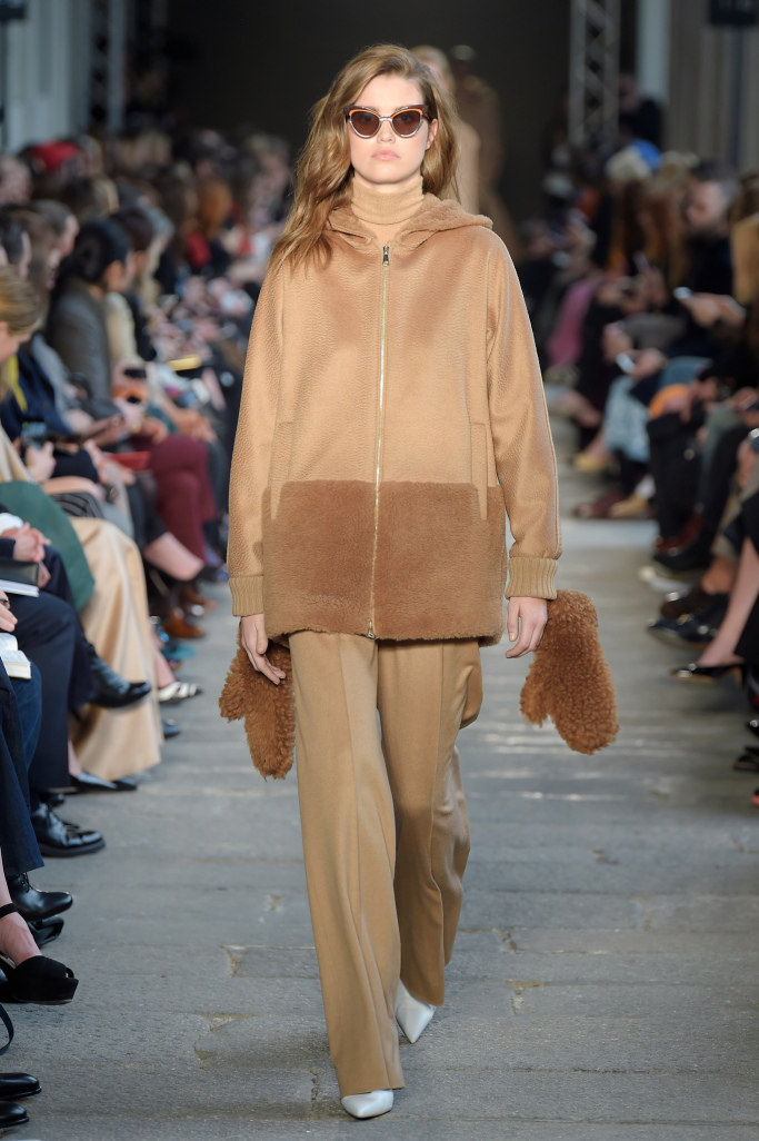 Look 29