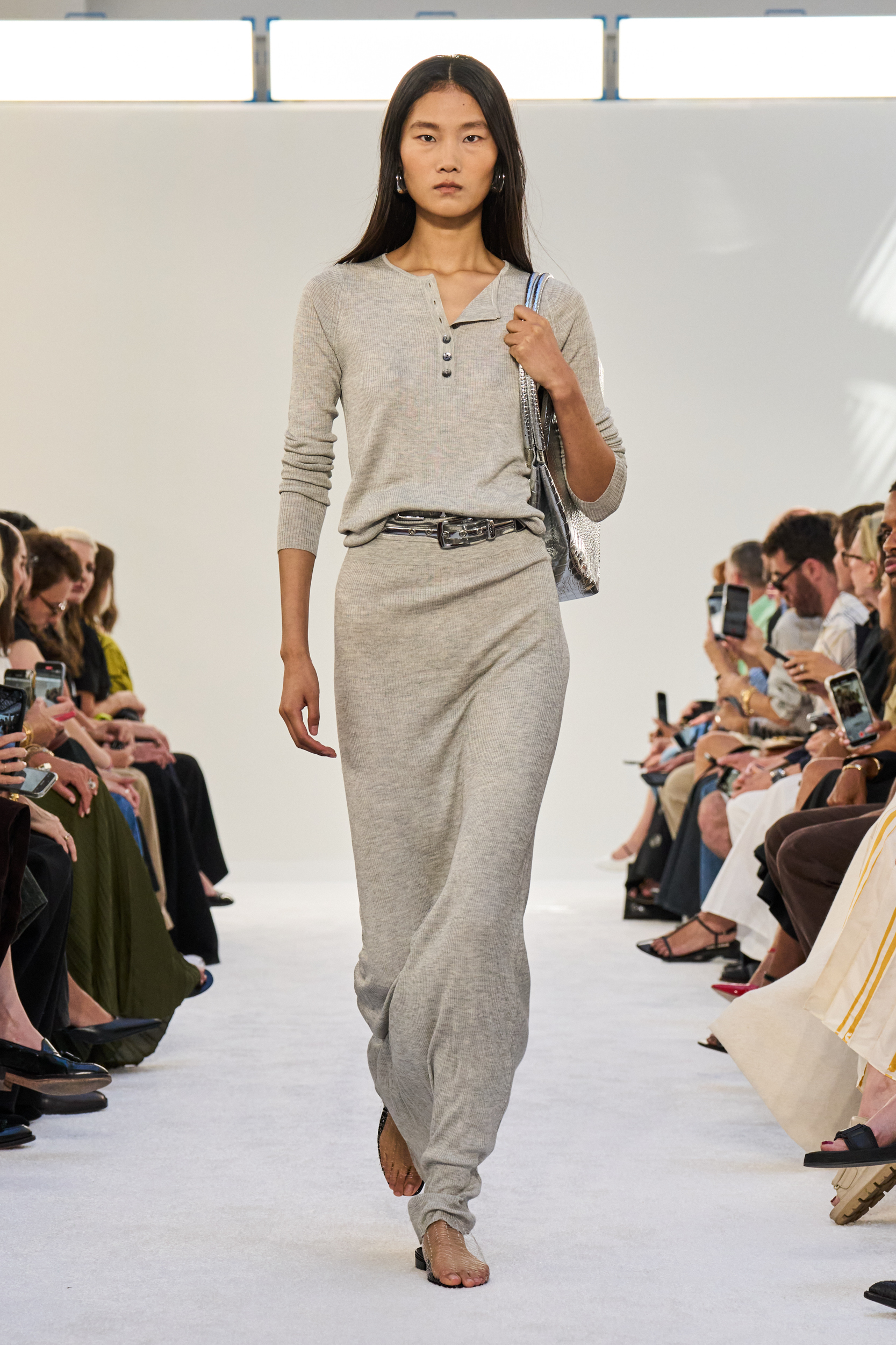 Look 11