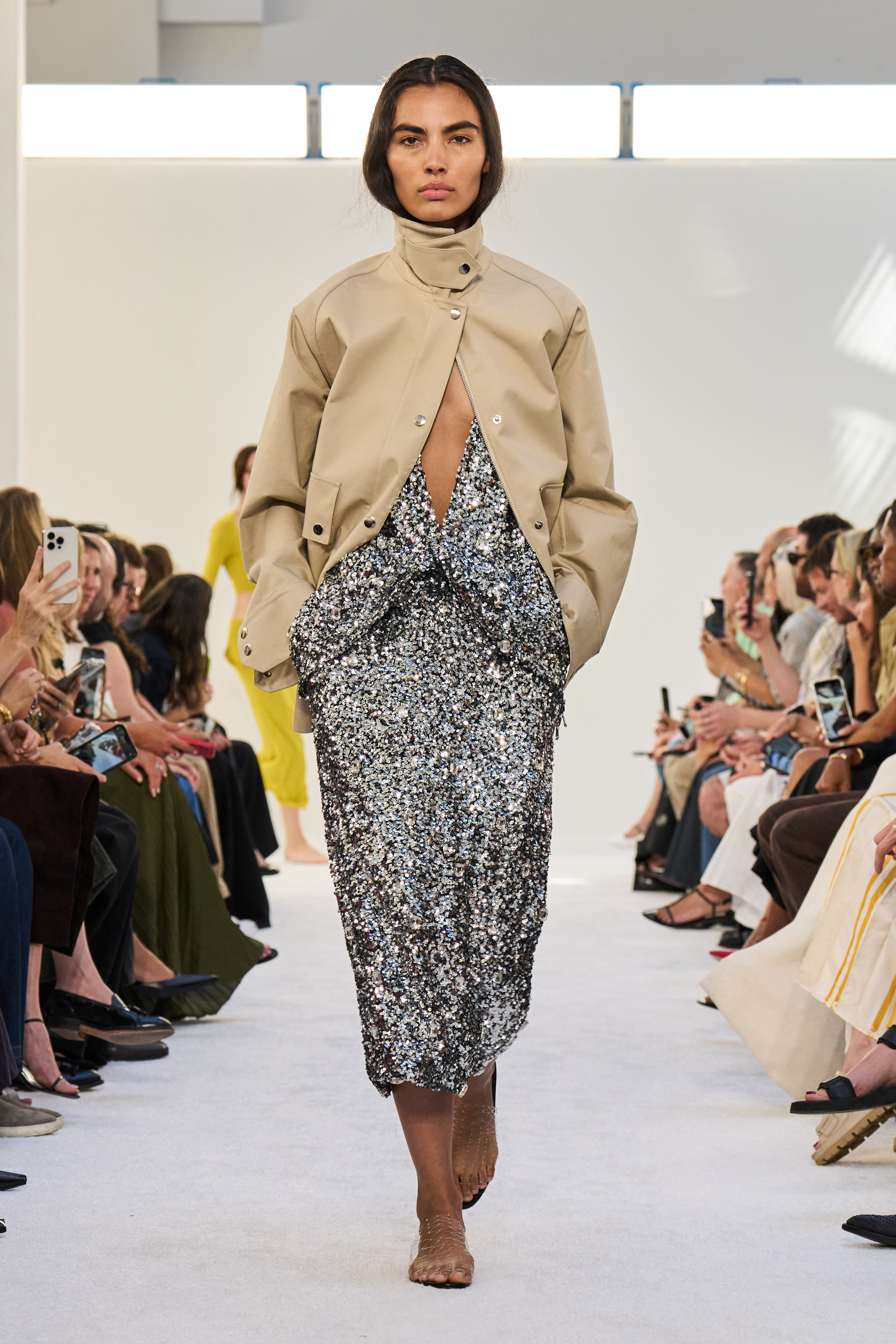 Look 13
