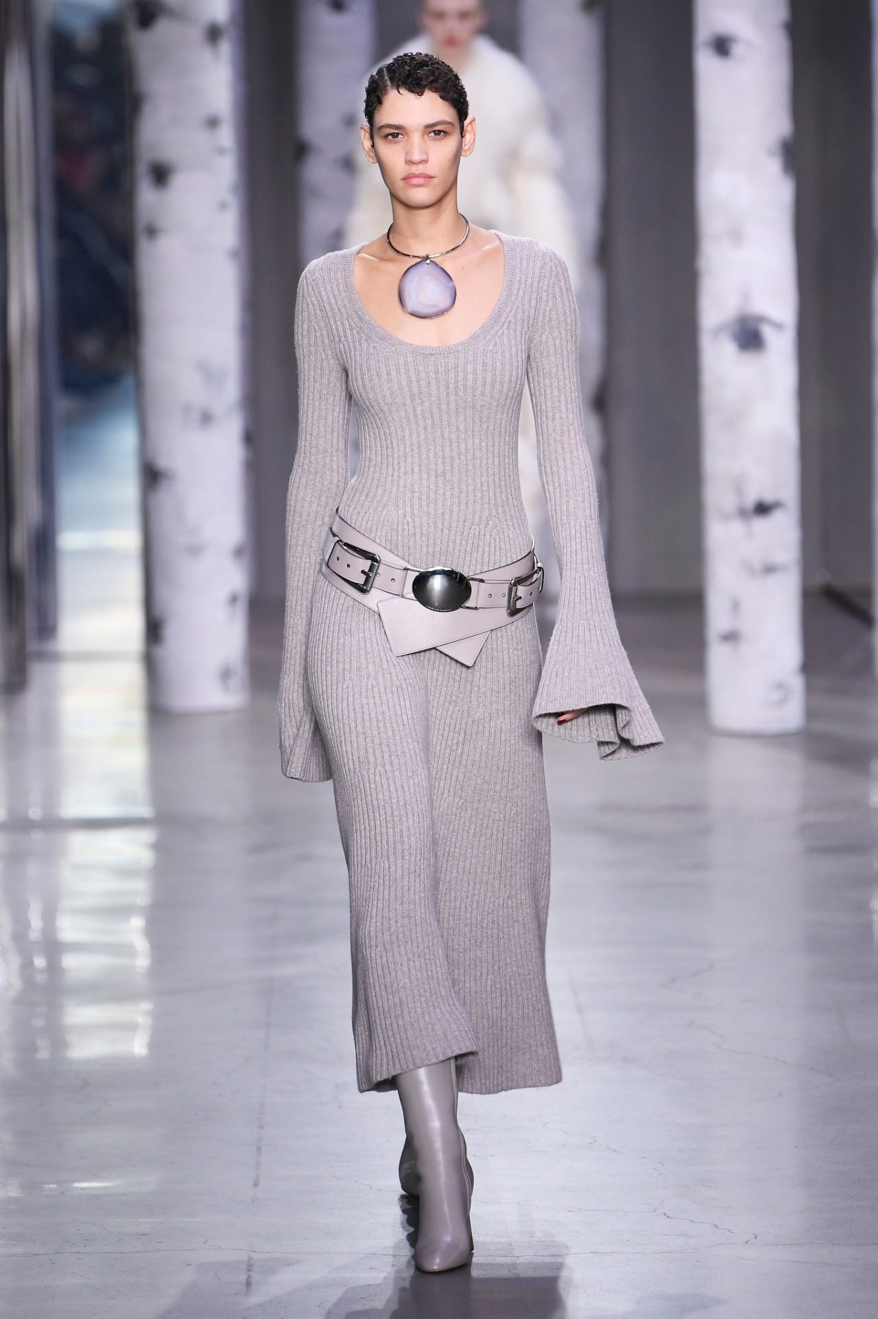 Look 12