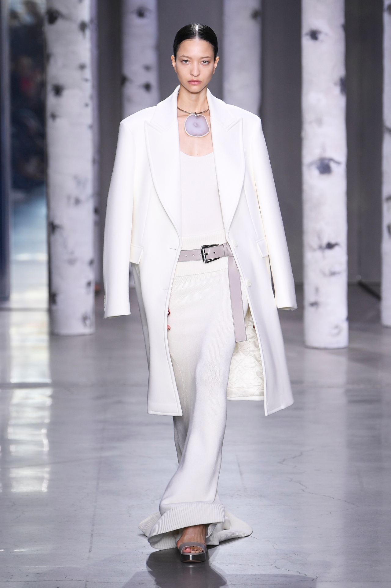 Look 18