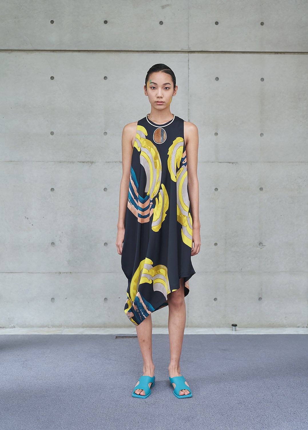 Look 27
