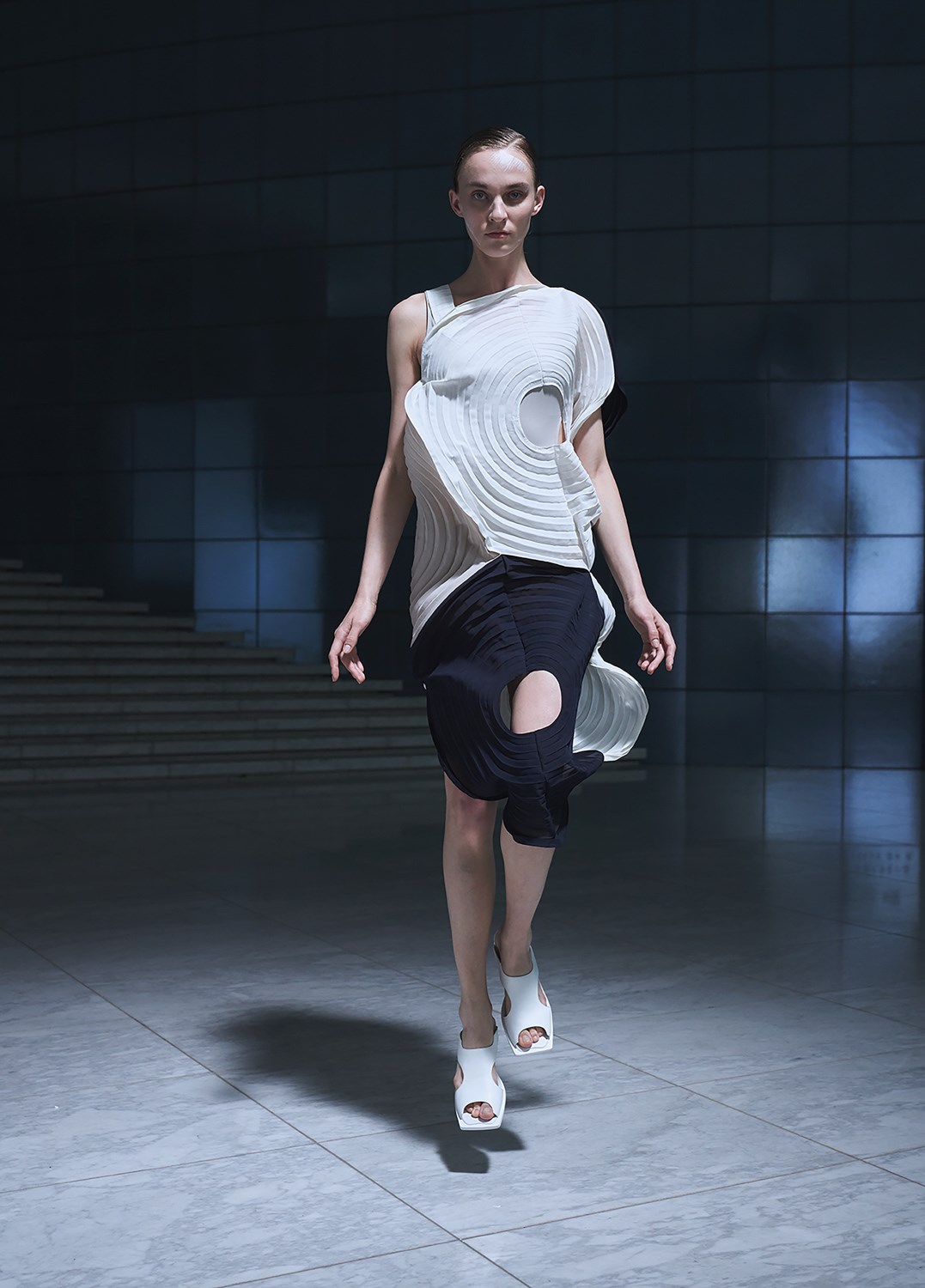 Look 28