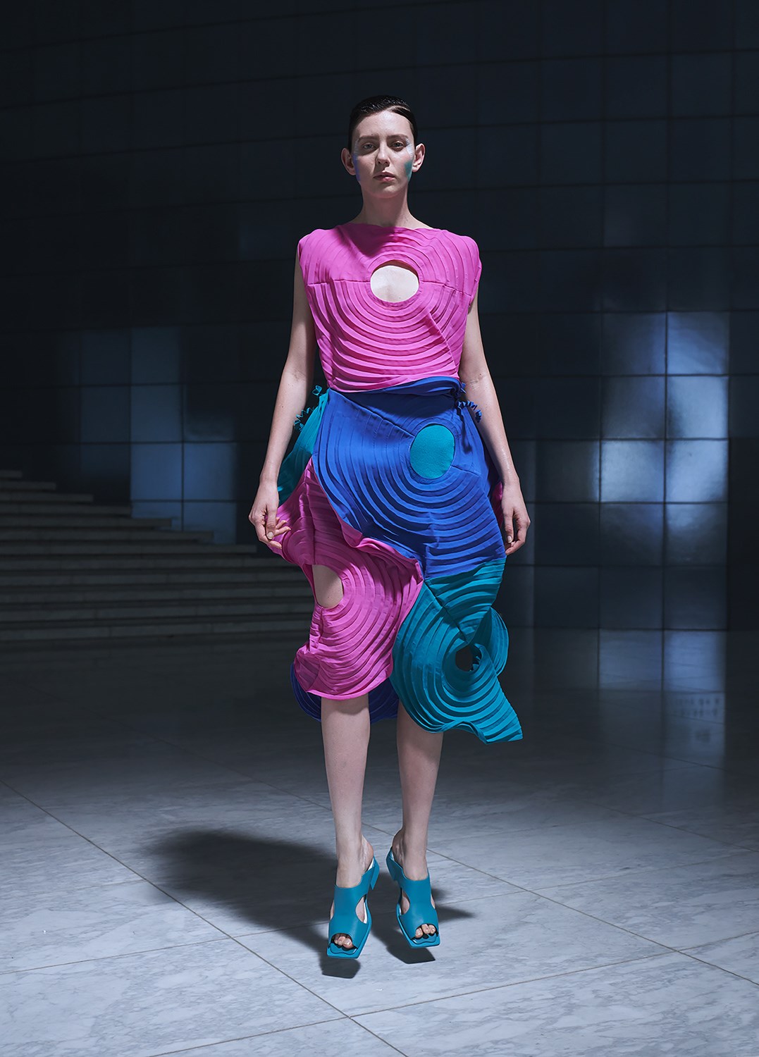 Look 30