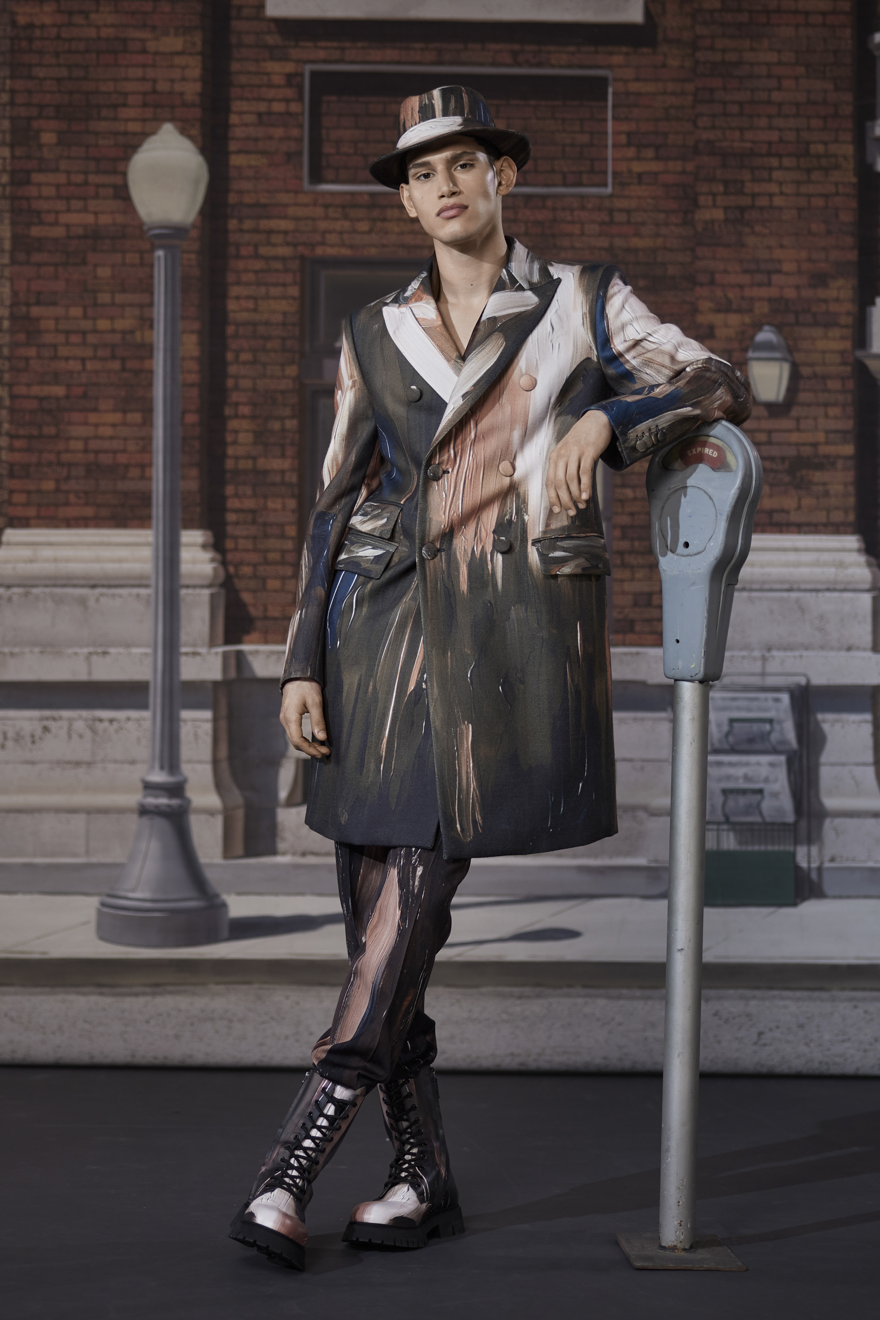 Look 5
