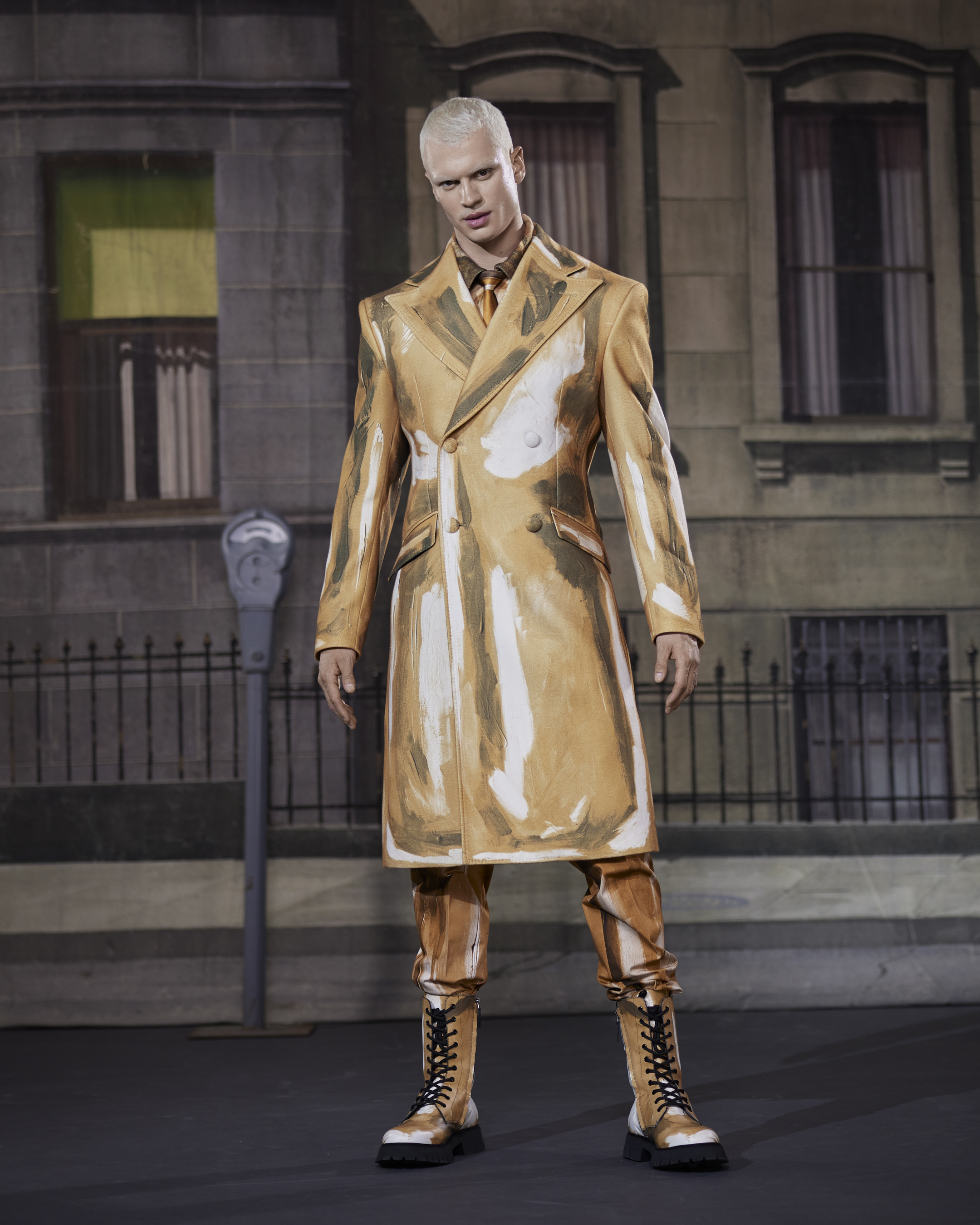 Look 8