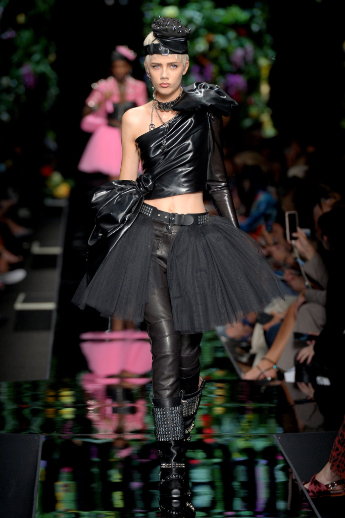 Look 10