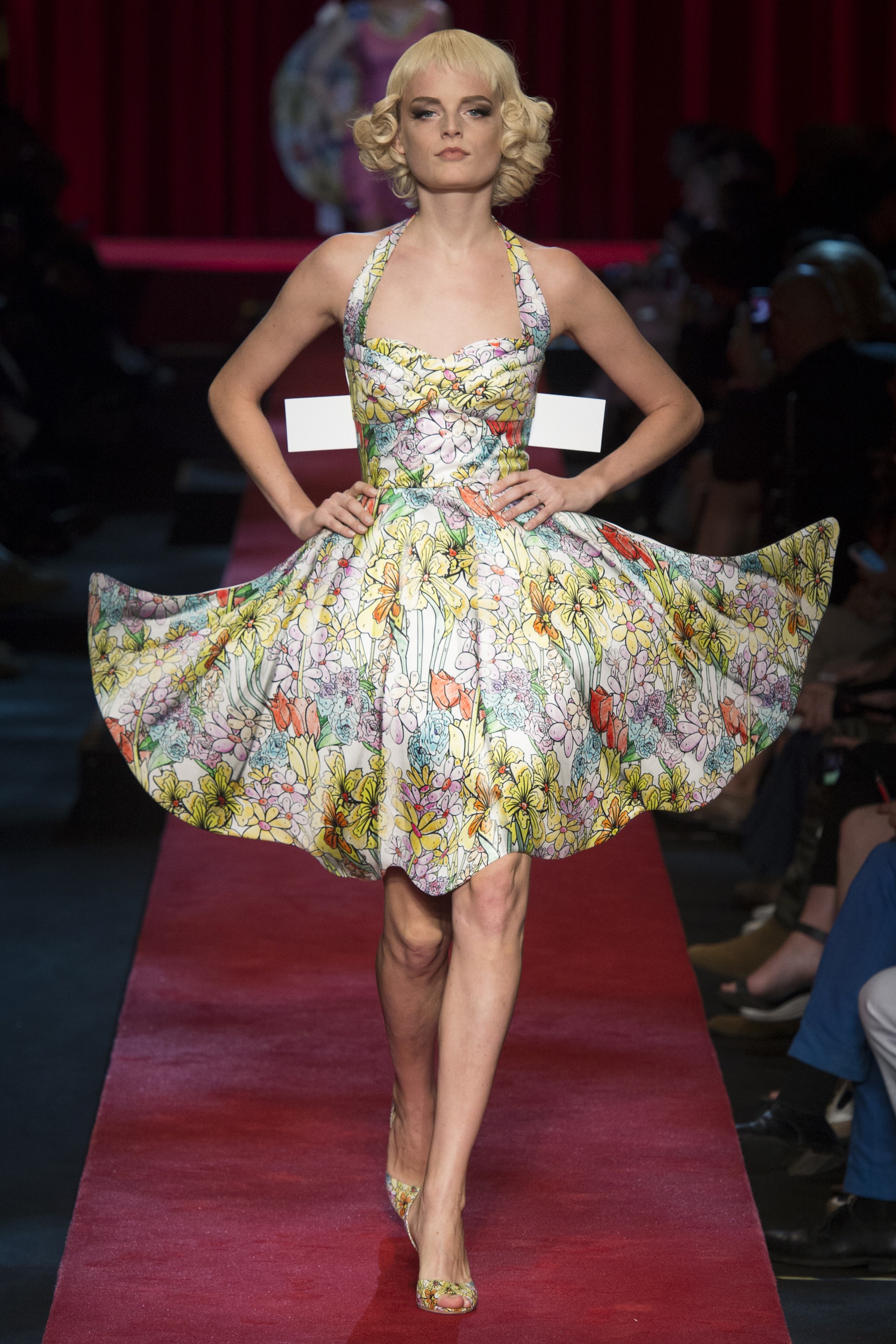Look 15