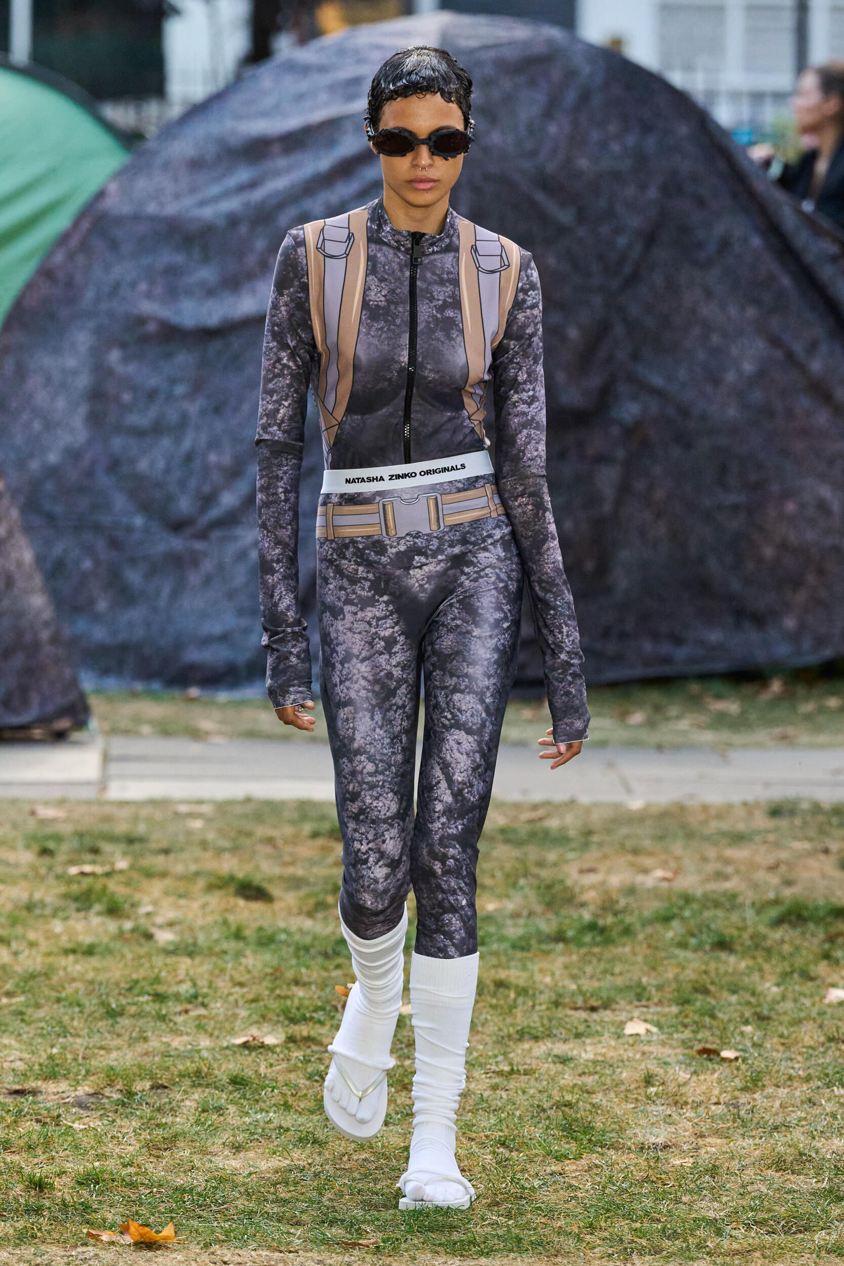 Look 7