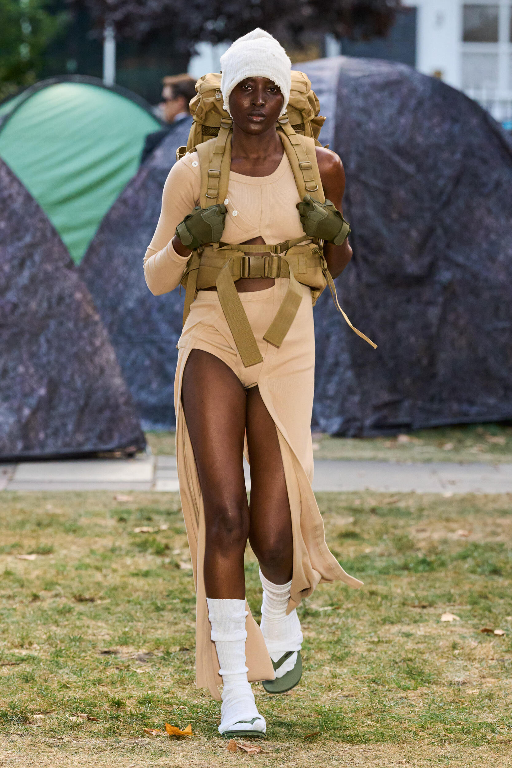 Look 13