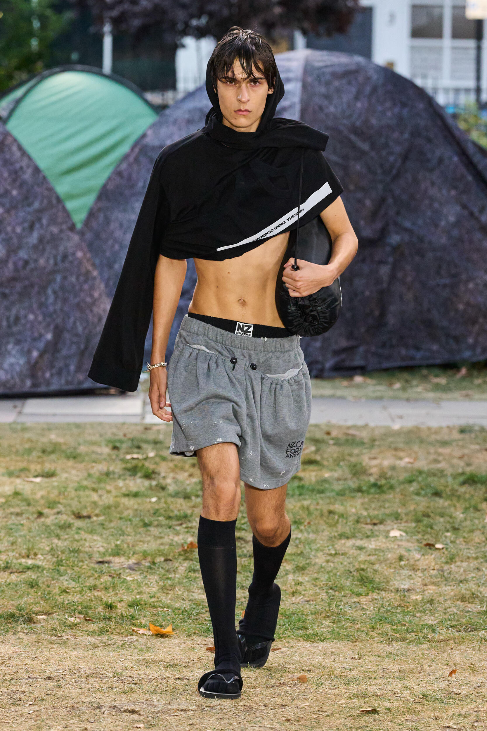 Look 28