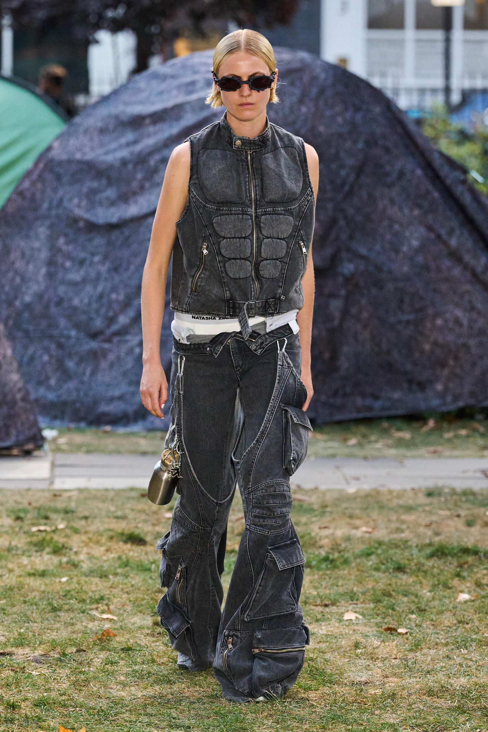 Look 29