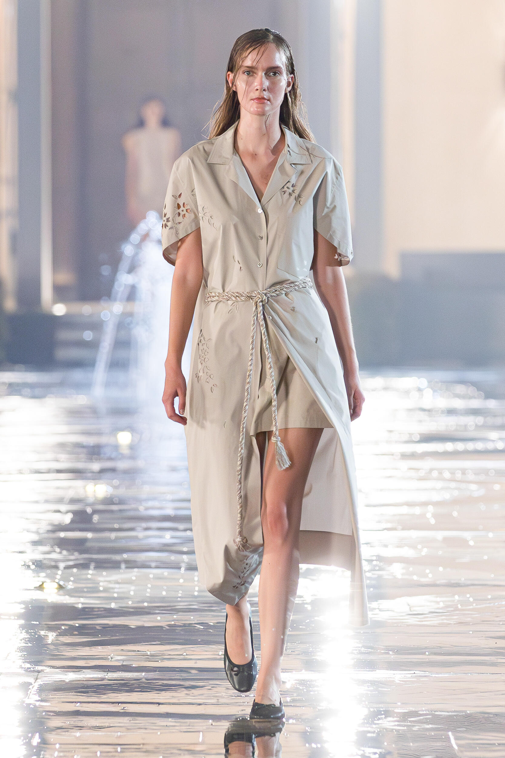 Look 13