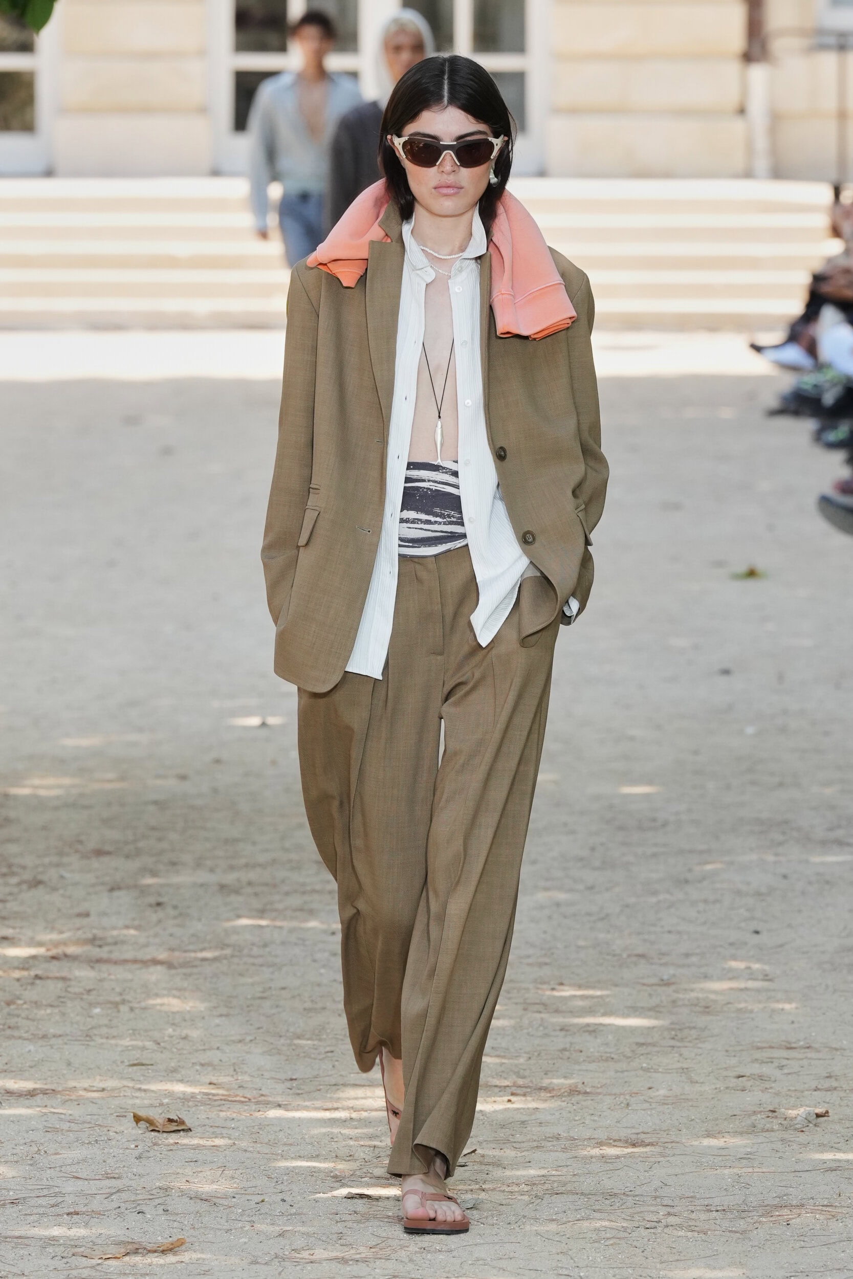 Look 7
