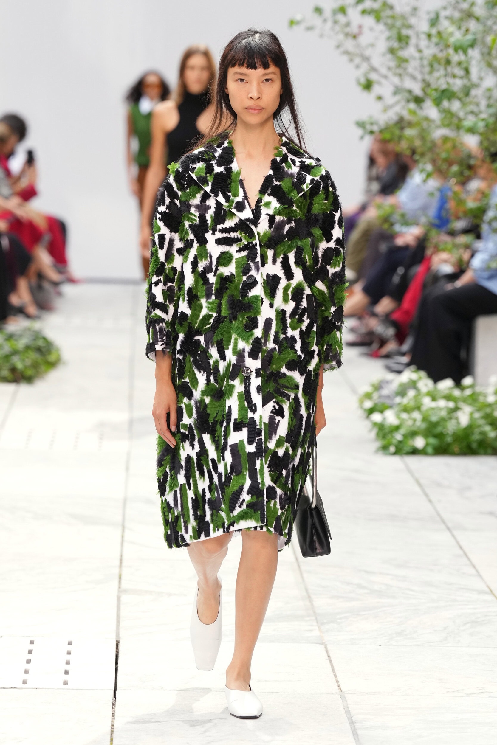 Look 11