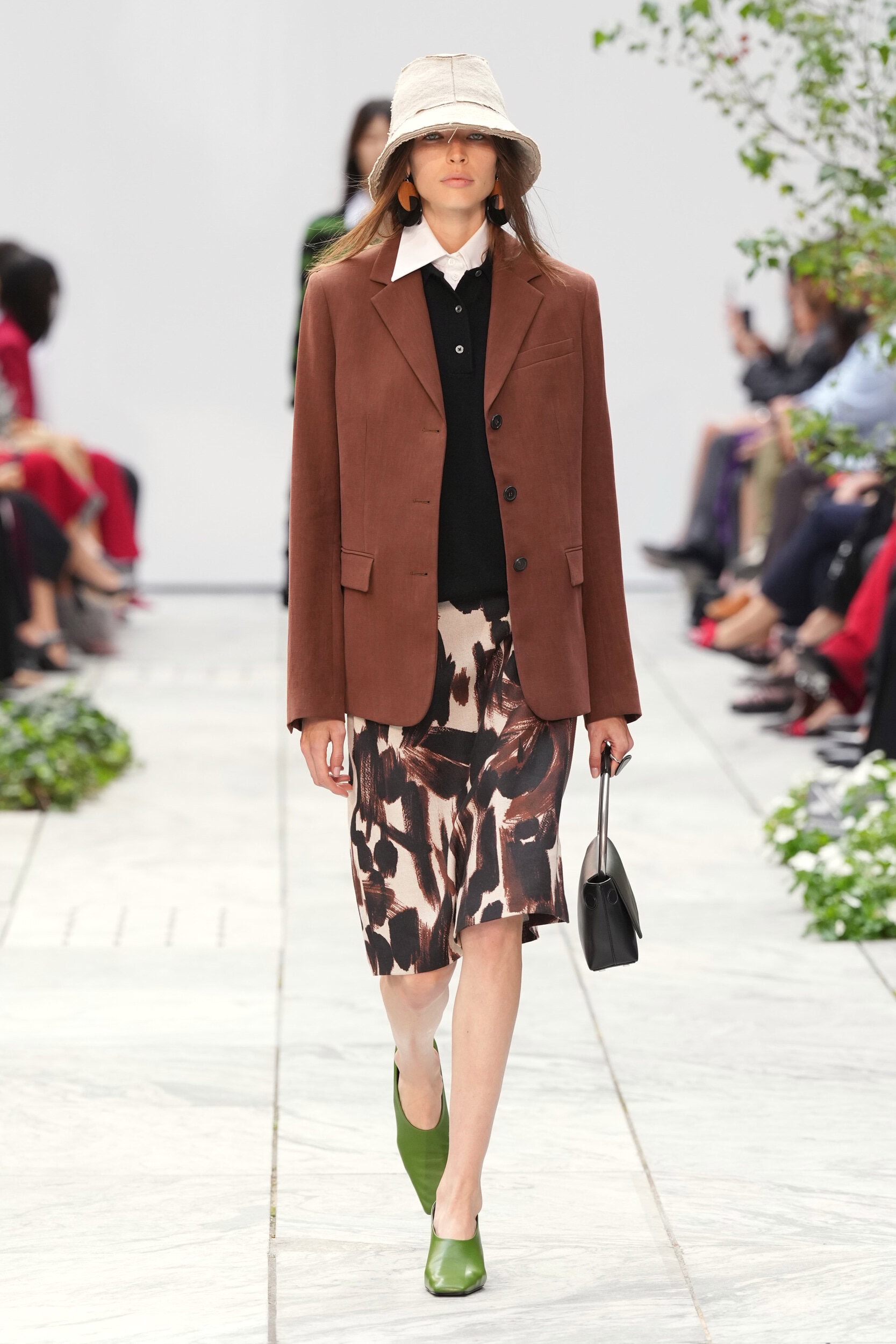 Look 29