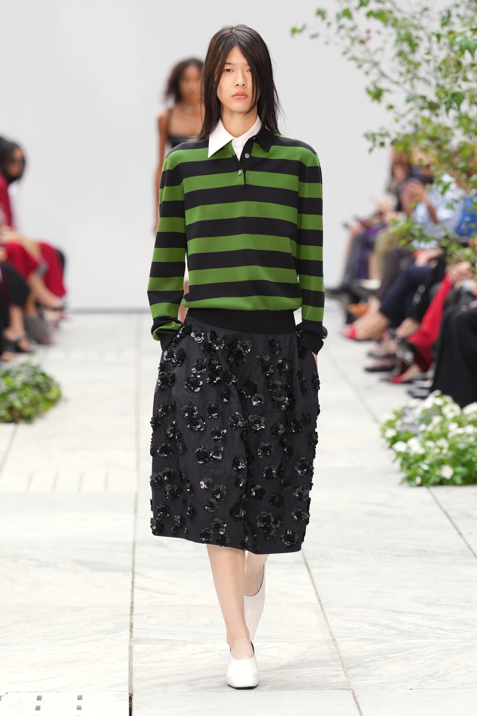 Look 30