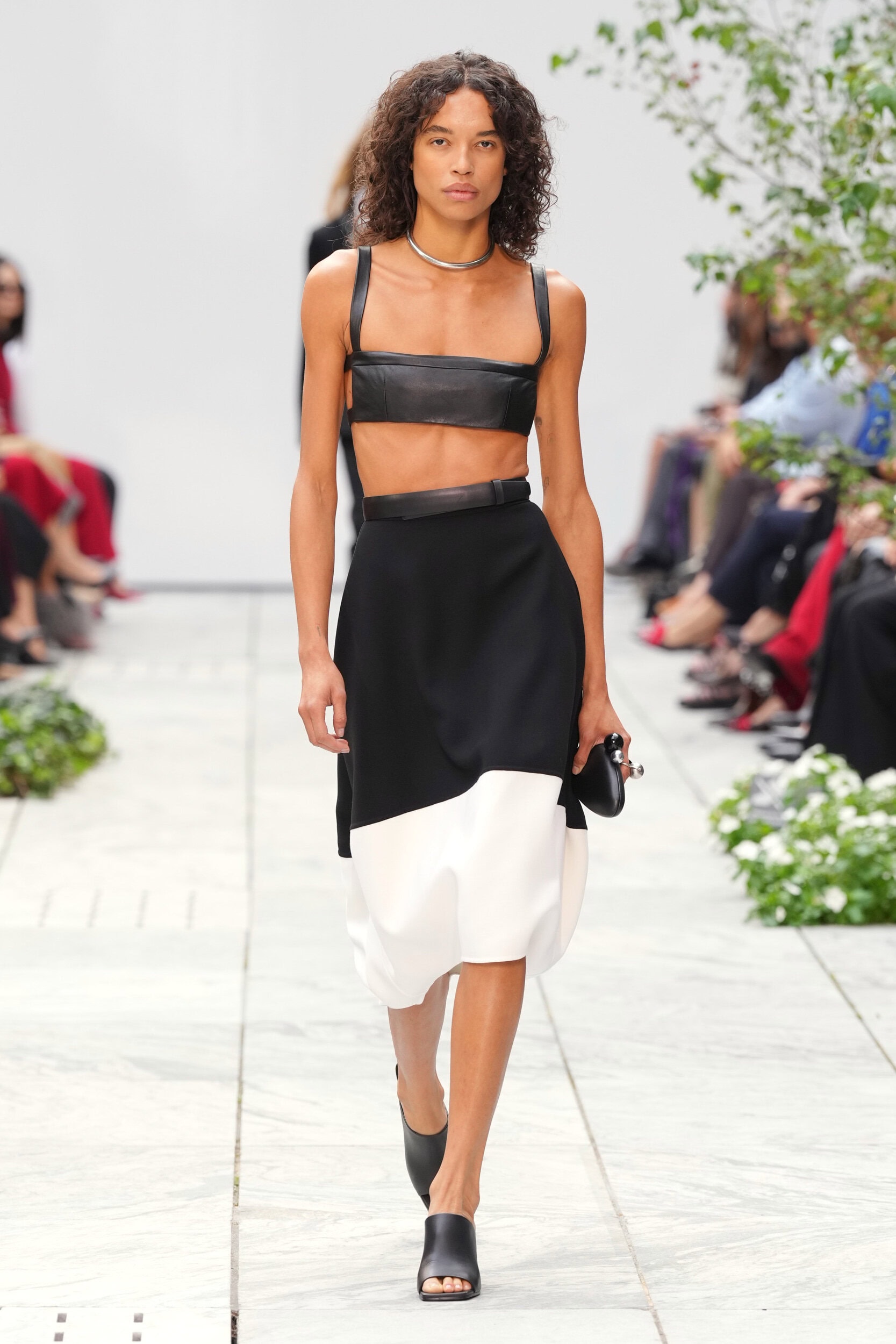 Look 32