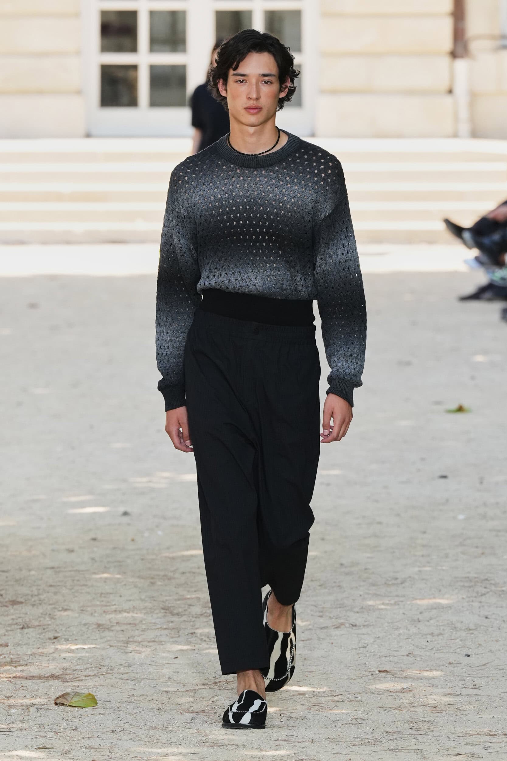 Look 25