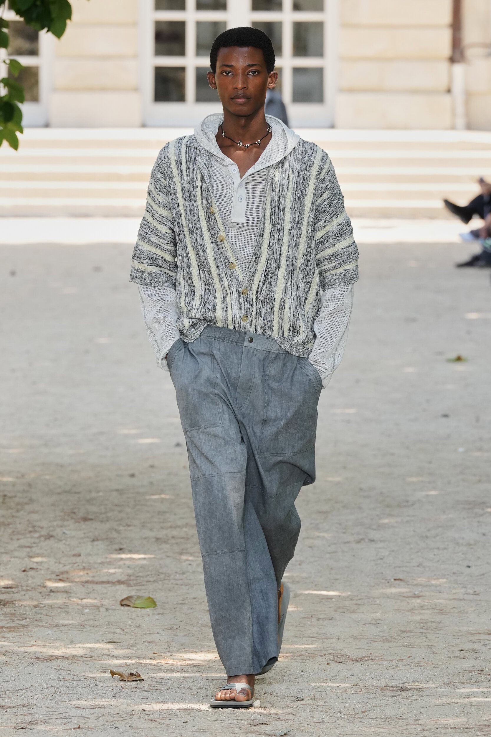Look 30