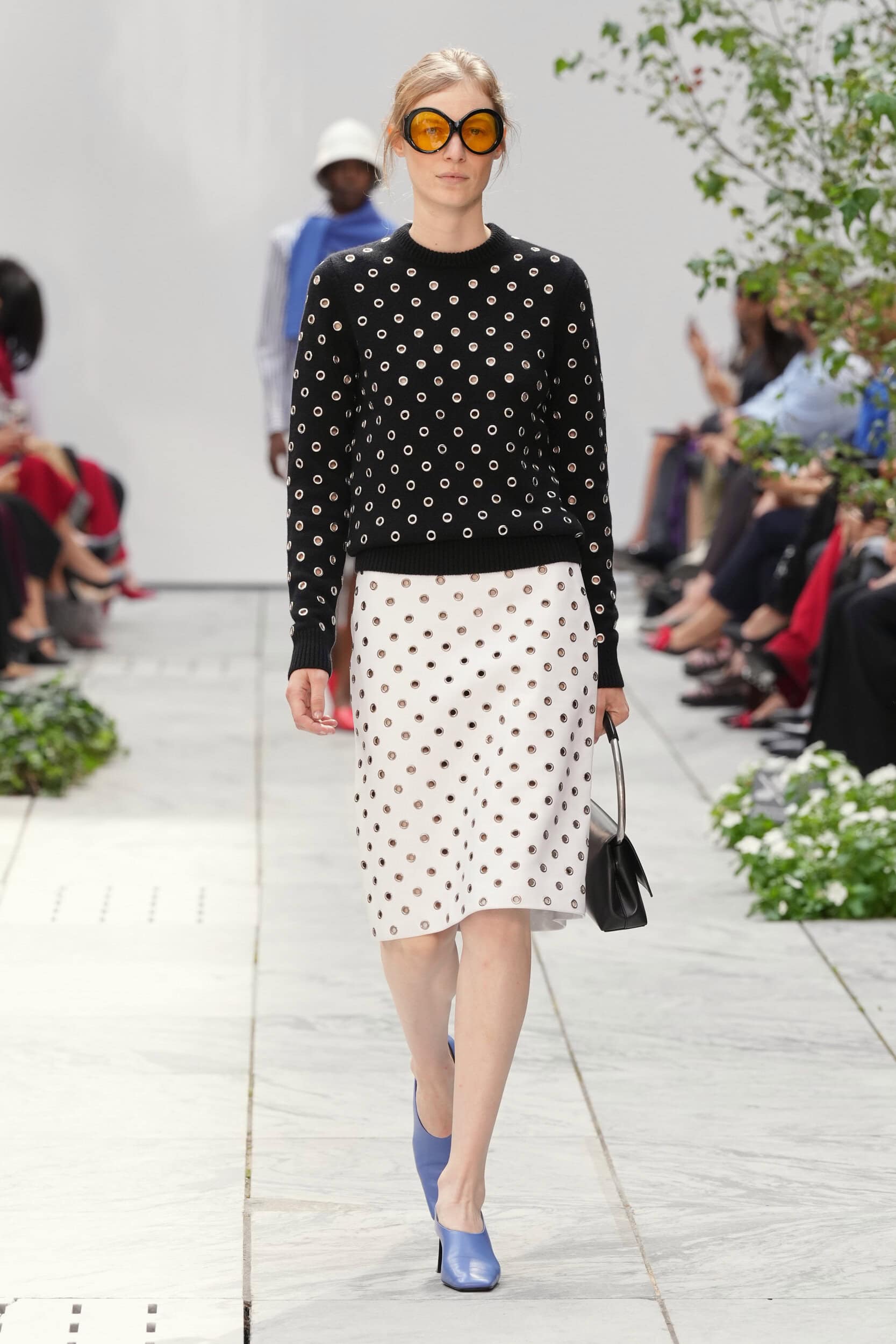 Look 39