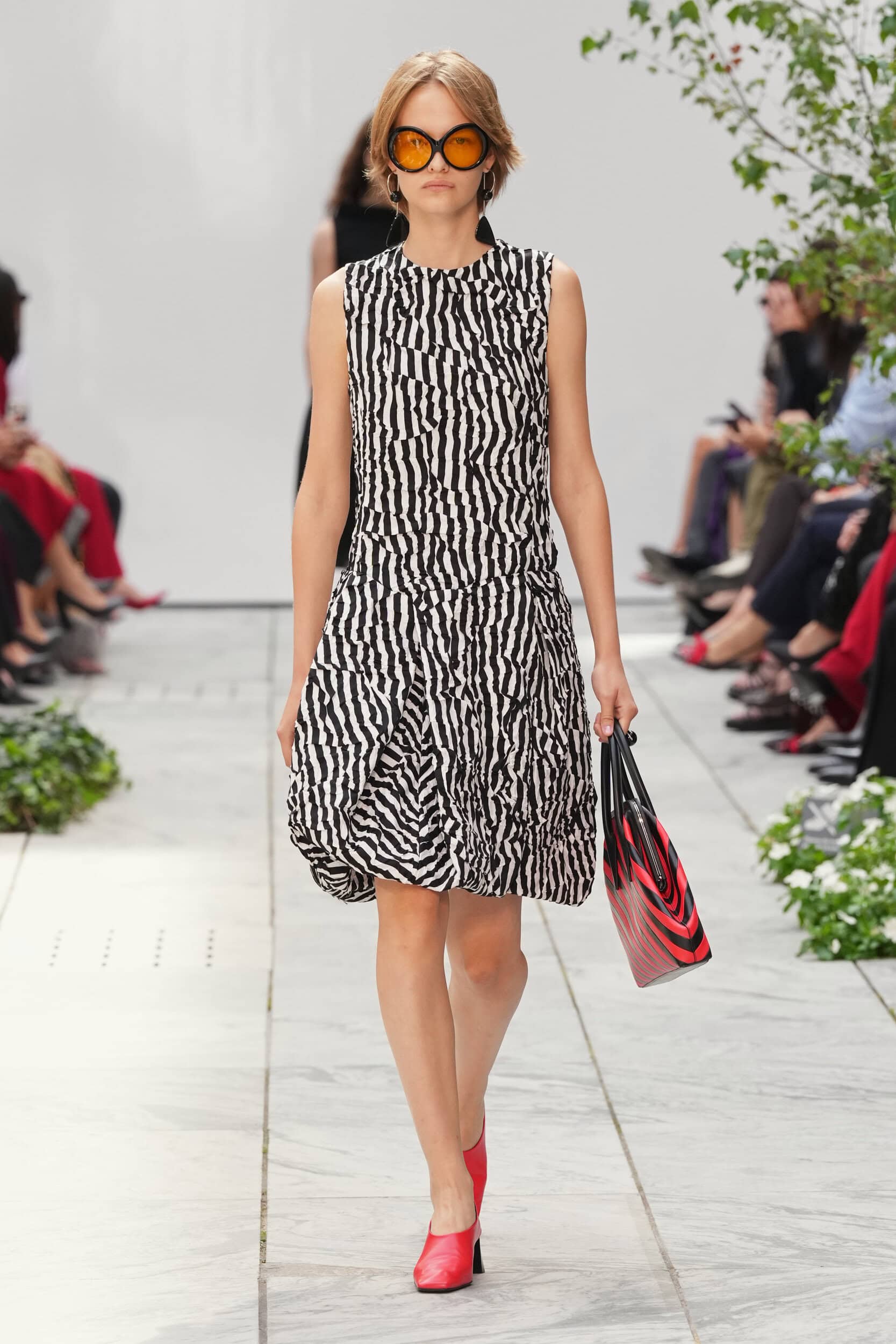 Look 49