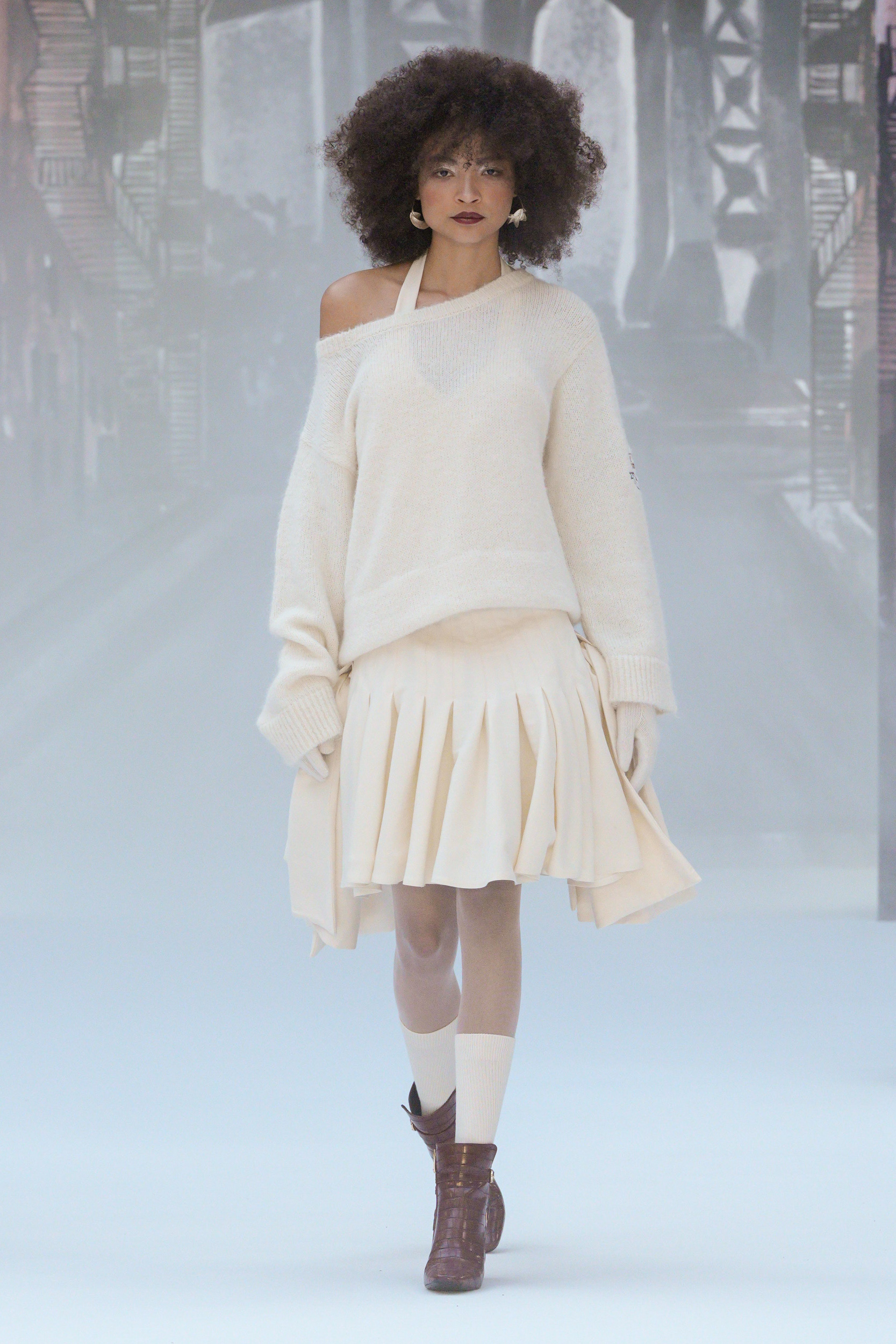 Look 6
