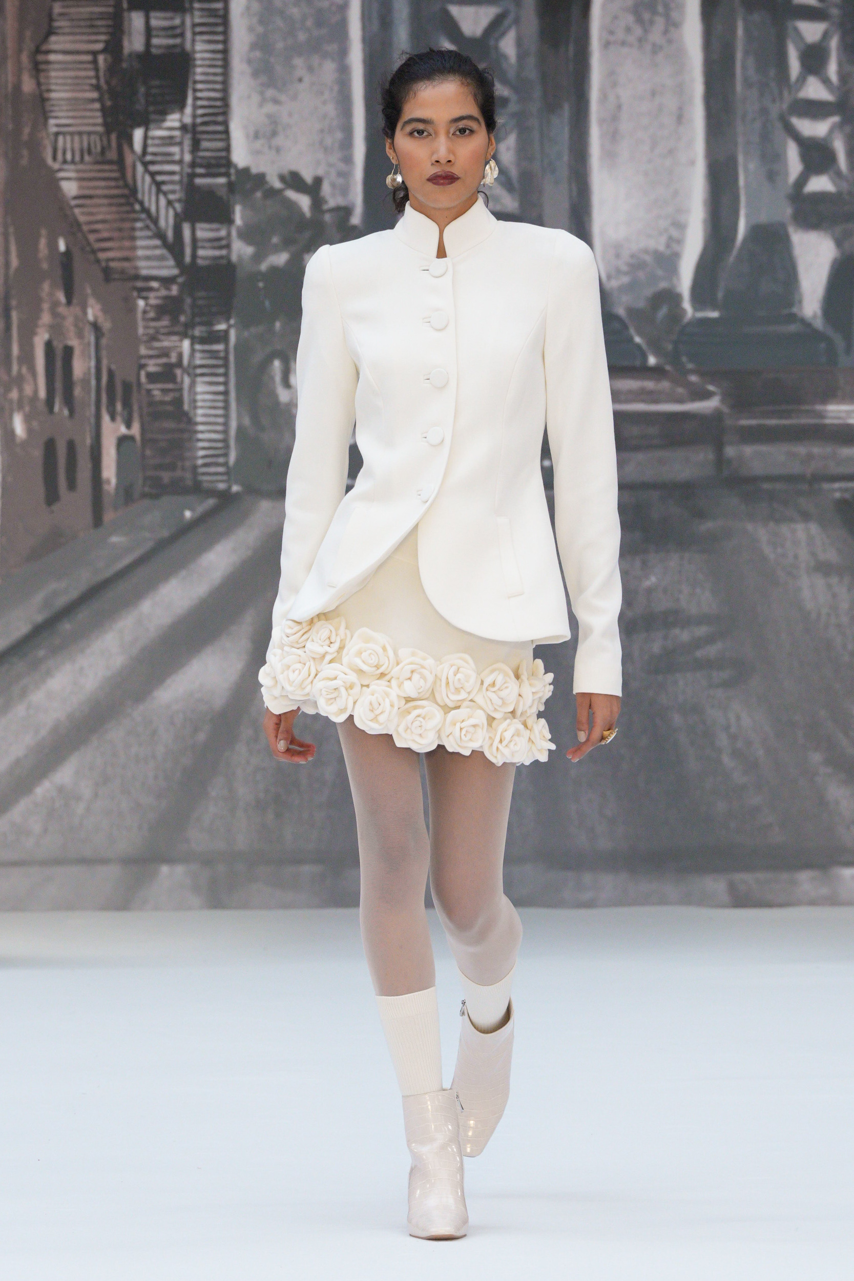 Look 7