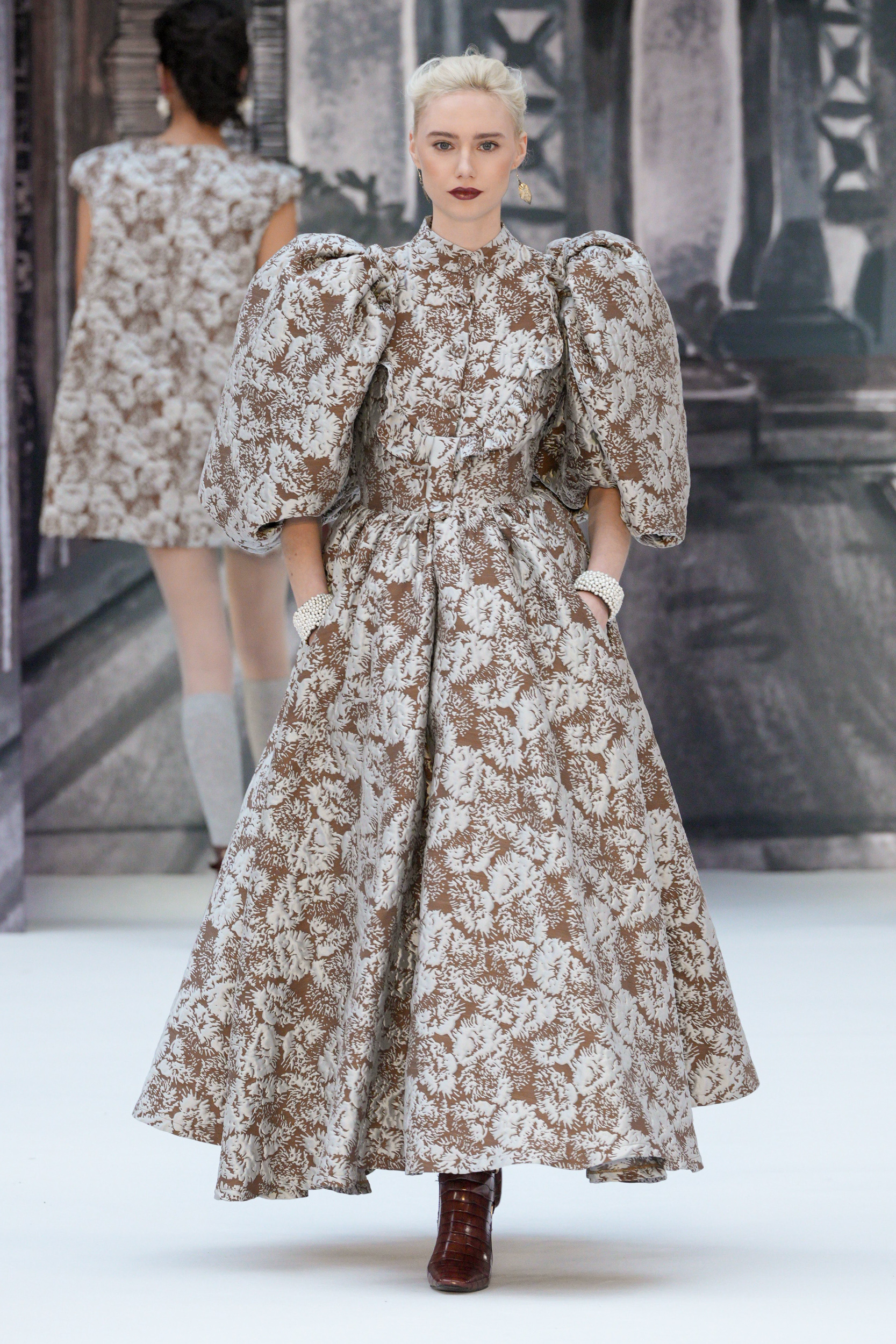 Look 34