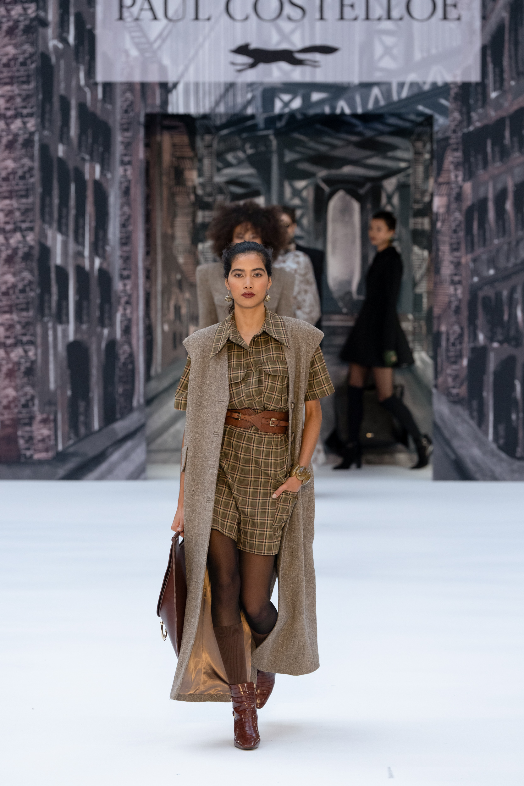 Look 46