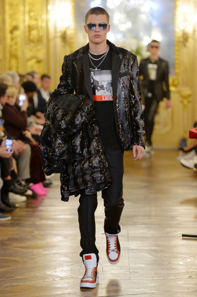 Look 18