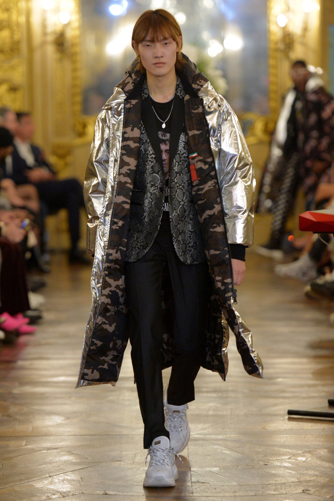 Look 27